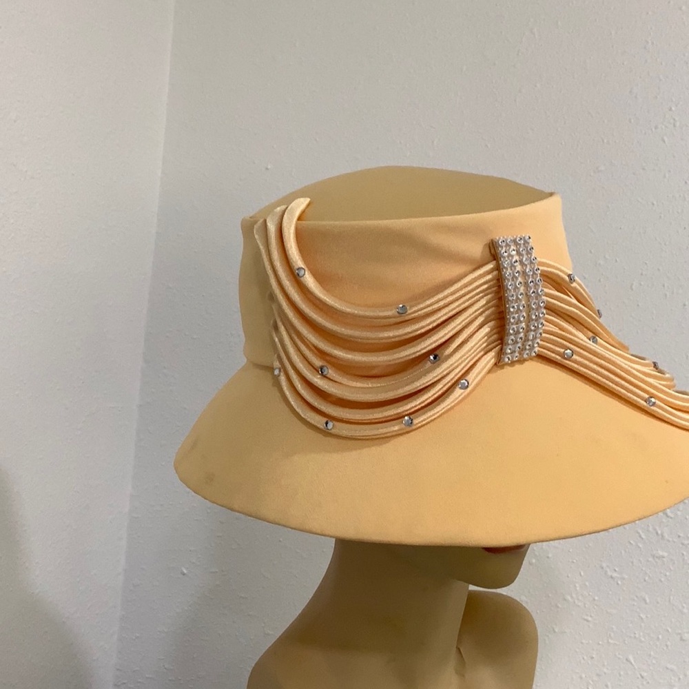 Elegant Yellow Church/Dressy Hat - Picture 2 of 6